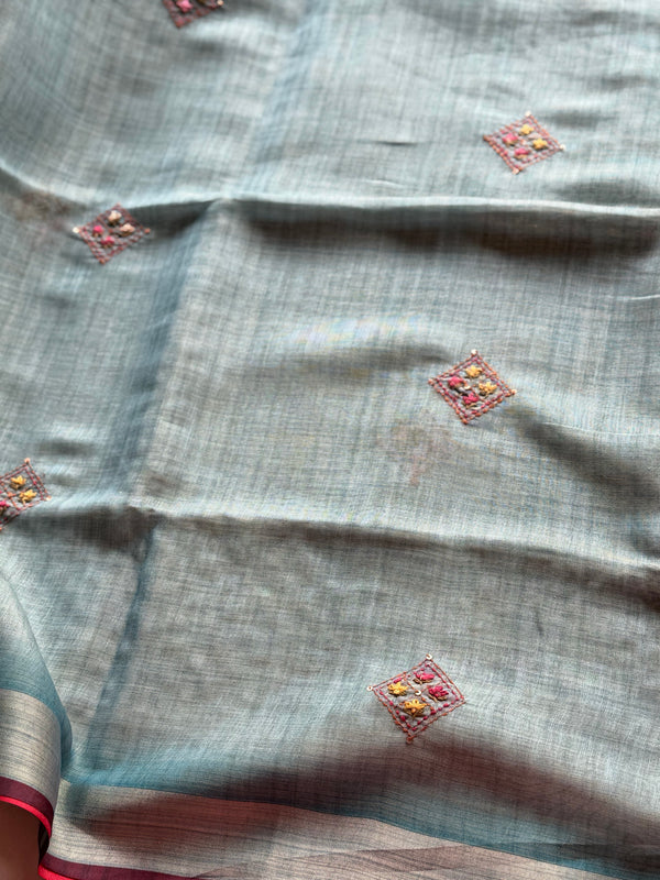 Ceya Linen Saree with Hand Floral Embroidery
