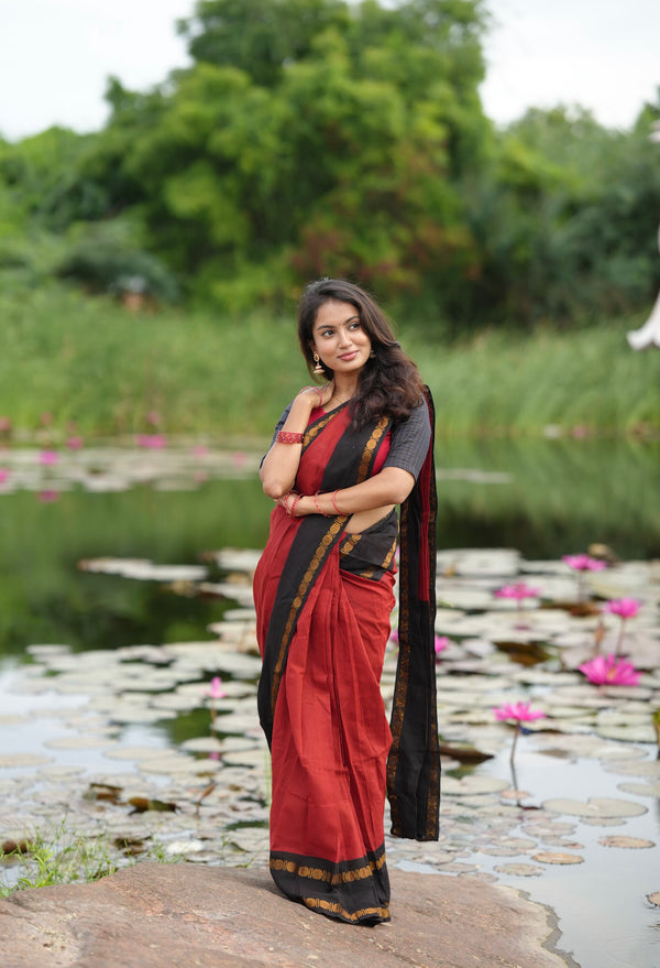 Devaki Sungudi Cotton Saree – Handcrafted Madurai Sungudi Saree in Soft Cotton