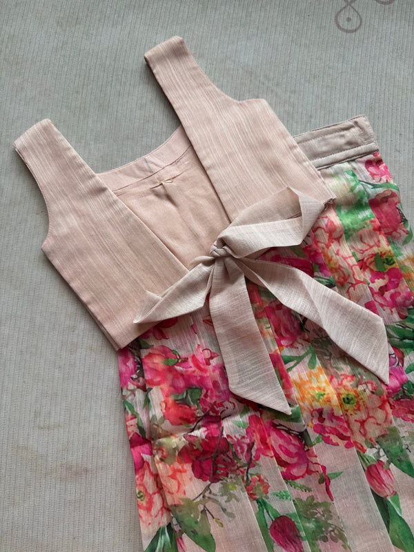 Shriya - Crop top and skirt