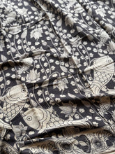 Kota Cotton Kalamkari Saree – Black & Off-White with Artistic Motifs