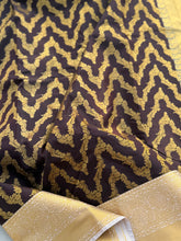 Semi Kanchi Silk Saree – Black & Beige with Rich Zari Work