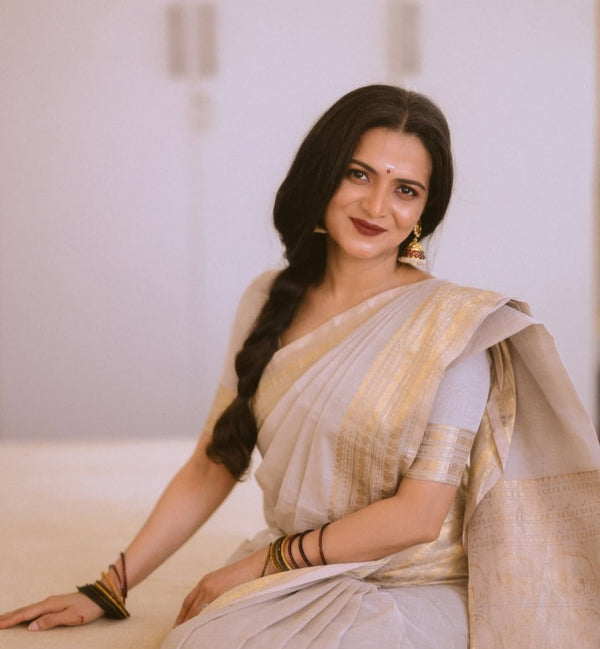 Elegant Kanchi Cotton Saree in Ash Grey with Traditional Gold Border