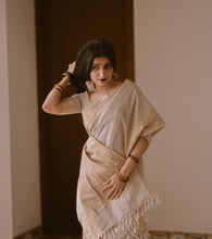 Elegant Kanchi Cotton Saree in Ash Grey with Traditional Gold Border