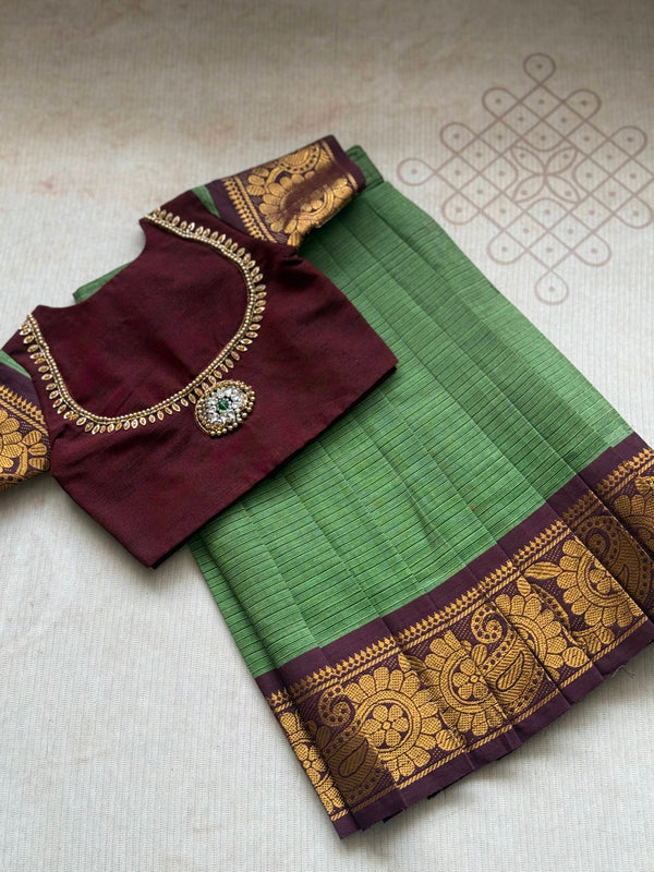 Chettinad Cotton Skirt with Mango Maala Crop Top – Traditional South Indian Ethnic Wear