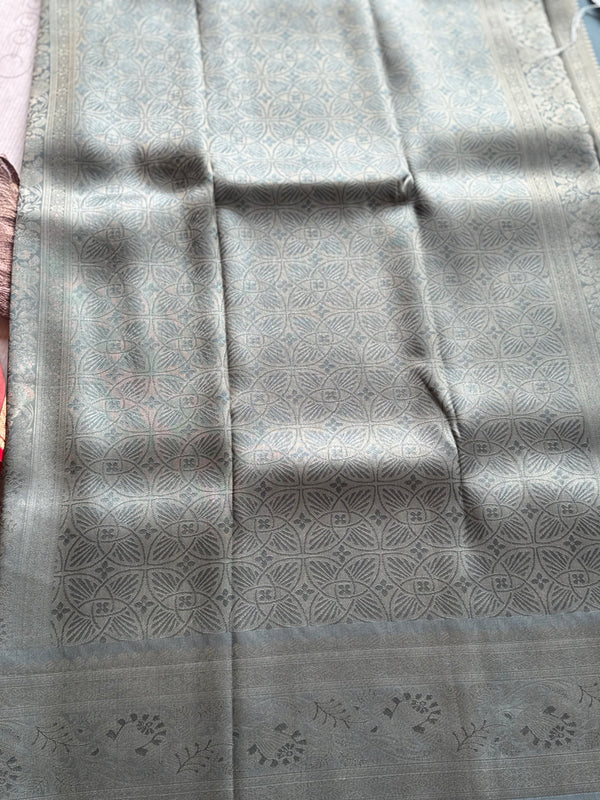 Banarasi Zari Checkered Saree with Kalamkari Border & Matching Butta Blouse