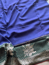 Royal Emerald Banarasi Semi Tussar Saree with Contrast Border & Zari Buttas