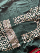 Royal Emerald Banarasi Semi Tussar Saree with Contrast Border & Zari Buttas
