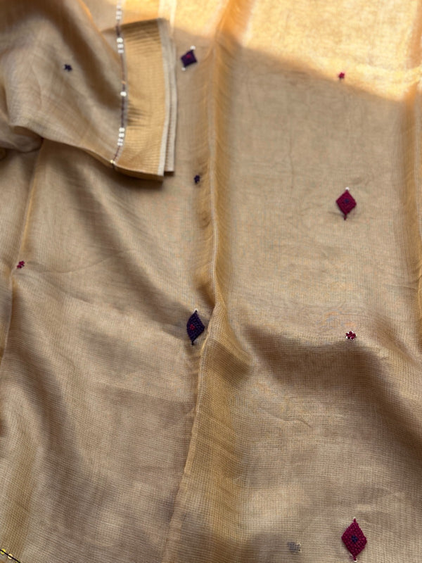 Senorita - Senorita with hand embroidered detailing