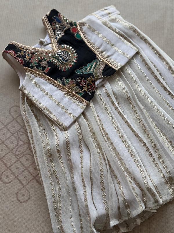 Laila Crop Top & Skirt - Onam Edit