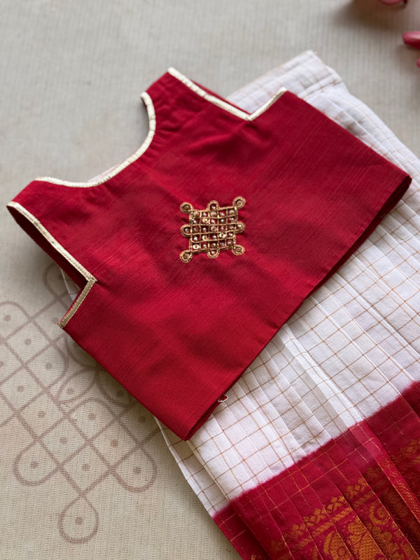 Yamuna - Kolam Crop Top & Sungudi Skirt Set Onam Edit
